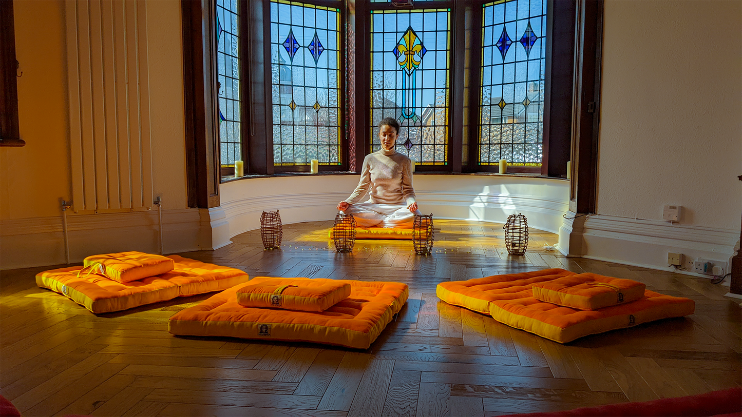 Darkness into Light: 6-Week Winter Meditation Course